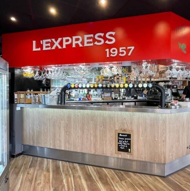 Image represente le comptoir de la brasserie , cliquer pour aller vers la page web de la barasserie